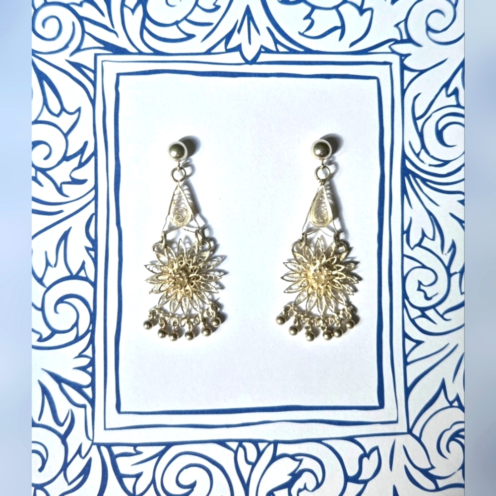 Vintage Silver Filigree Flower Burst Earrings